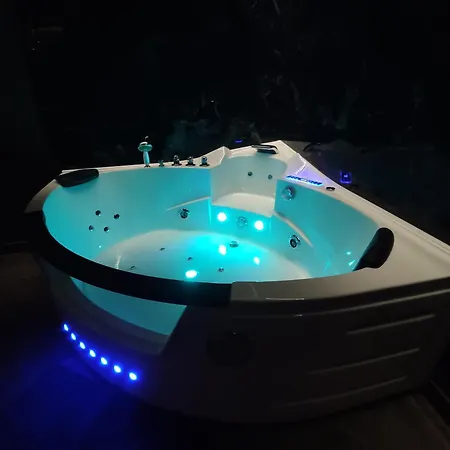 Premium Bubble Jacuzzi Appartement *