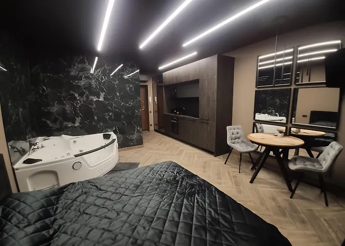 Premium Bubble Jacuzzi דירה *